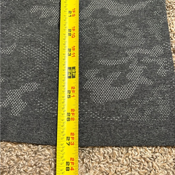 lululemon Methal Vent tech Gray Camo Shirt size M - Picture 4 of 6